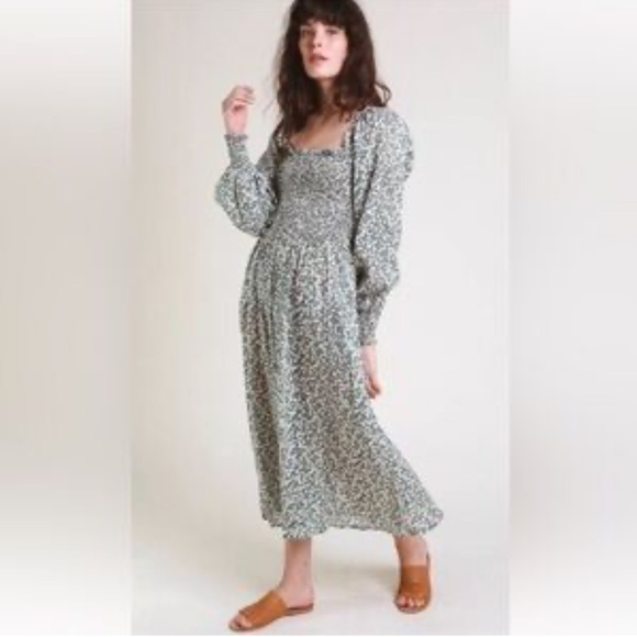 Trovata Dresses & Skirts - Trovata Birds of Paradis Rowen Green Floral Smocked Long Sleeve Dress Size M